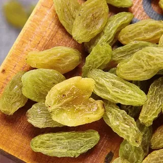 کشمش سبز ملایر انتخاب برتر بازار خشکبار